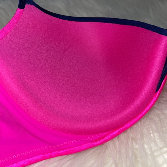 Victoria’s Secret Push-Up Bra - Picture 4 of 4